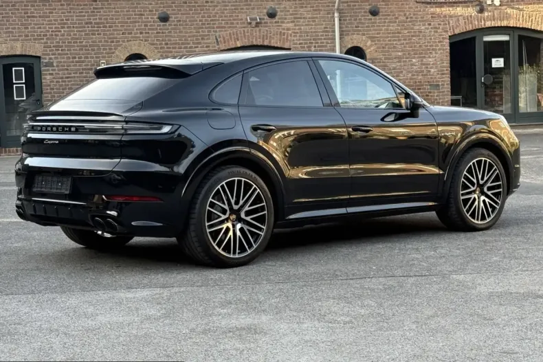 Porsche Cayenne din 2025 cu 15.300 km - oferta POR203326 - foto 25