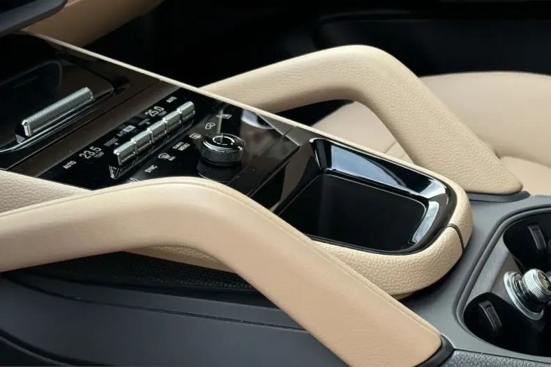 Porsche Cayenne din 2025 cu 9.700 km - oferta POR203327 - foto 12