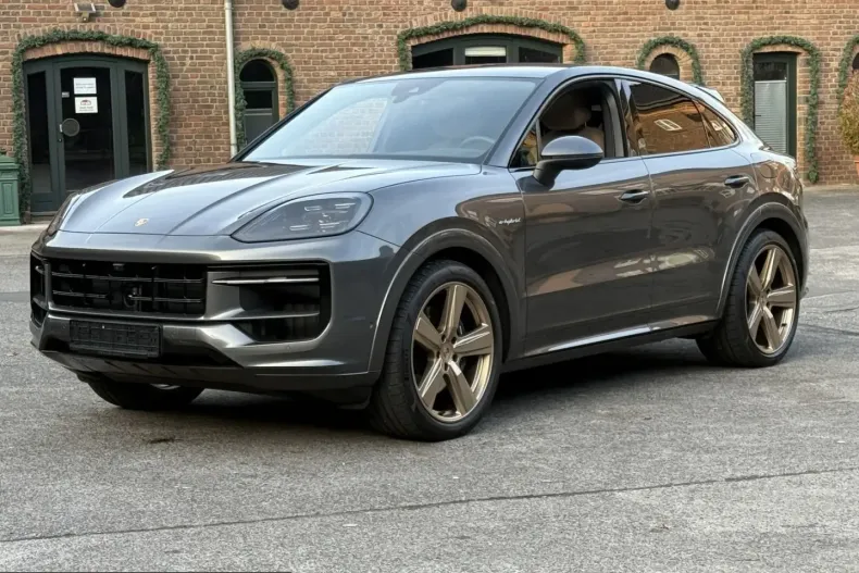 Porsche Cayenne din 2025 cu 9.700 km - oferta POR203327 - foto 13