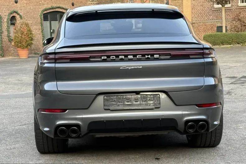 Porsche Cayenne din 2025 cu 9.700 km - oferta POR203327 - foto 17