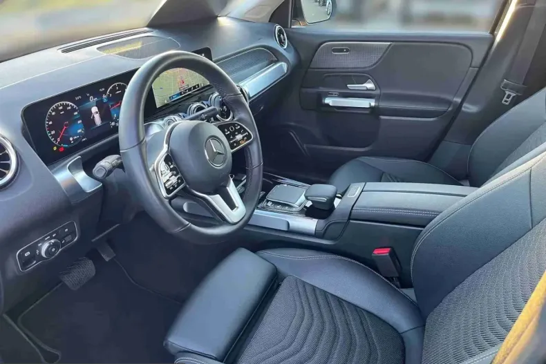 Mercedes-Benz GLB 220 (Clasa GLB) din 2023 cu 73.043 km - oferta MER203329 - foto 7