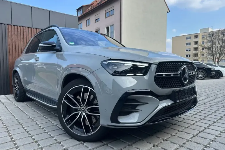 Mercedes-Benz GLE 400 (Clasa GLE) din 2023 cu 81.250 km - oferta MER203331 - foto 1