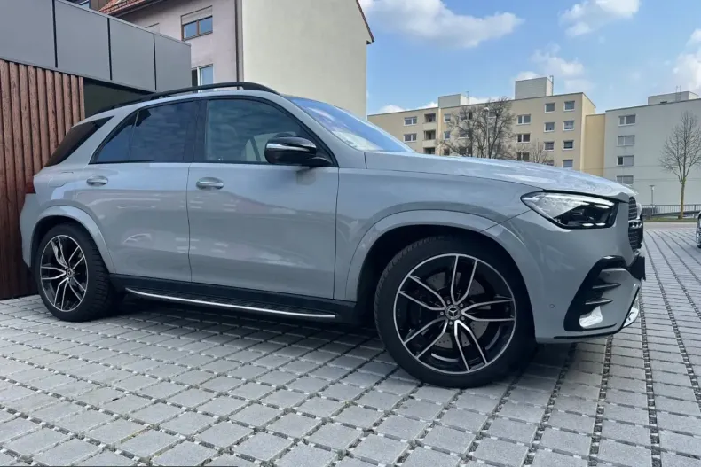 Mercedes-Benz GLE 400 (Clasa GLE) din 2023 cu 81.250 km - oferta MER203331 - foto 2