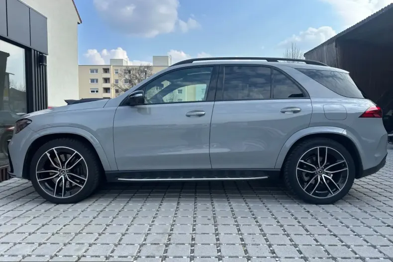 Mercedes-Benz GLE 400 (Clasa GLE) din 2023 cu 81.250 km - oferta MER203331 - foto 6