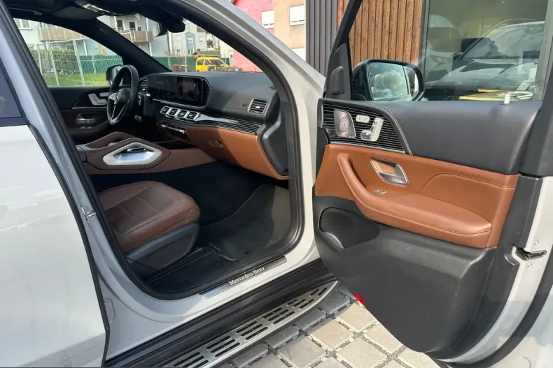 Mercedes-Benz GLE 400 (Clasa GLE) din 2023 cu 81.250 km - oferta MER203331 - foto 16