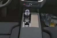 Volvo XC90 din 2025 cu 24.542 km - oferta VOL203334 - foto 9