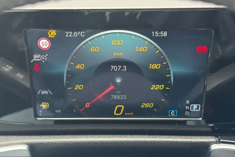 Mercedes-Benz GLB 200 (Clasa GLB) din 2021 cu 78.500 km - oferta MER203337 - foto 17