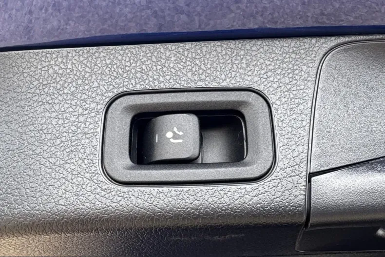 Mercedes-Benz GLB 200 (Clasa GLB) din 2021 cu 78.500 km - oferta MER203337 - foto 21