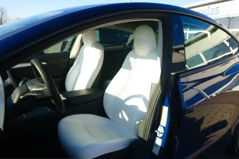 Tesla Model 3 din 2022 cu 64.150 km - oferta TES203338 - foto 8