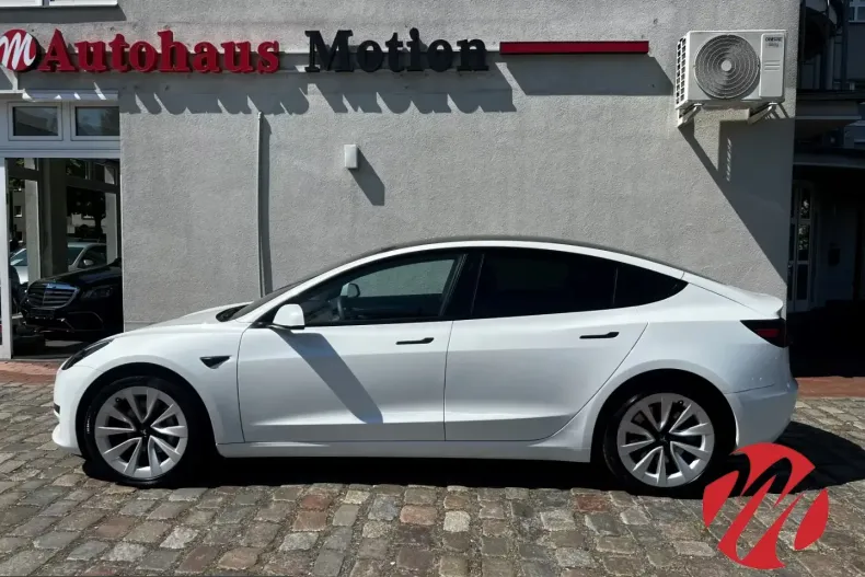 Tesla Model 3 din 2022 cu 32.400 km - oferta TES203341 - foto 5