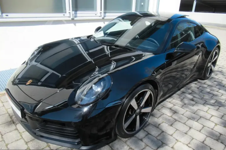 Porsche 992 din 2025 cu 6.900 km - oferta POR203342 - foto 1