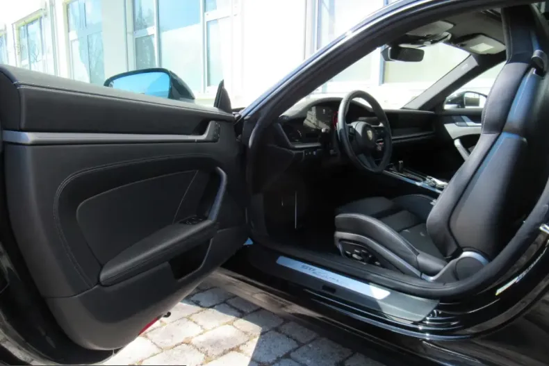 Porsche 992 din 2025 cu 6.900 km - oferta POR203342 - foto 16