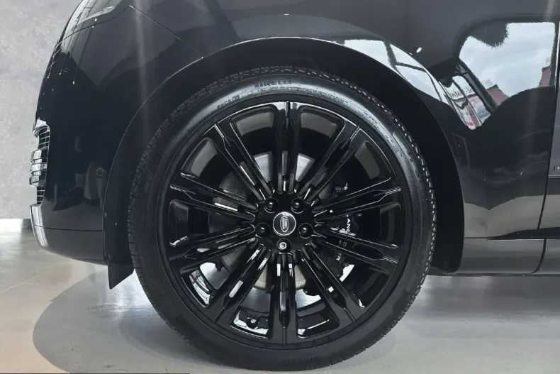 Land Rover Range Rover din 2025 cu 16.200 km - oferta LAN203349 - foto 6