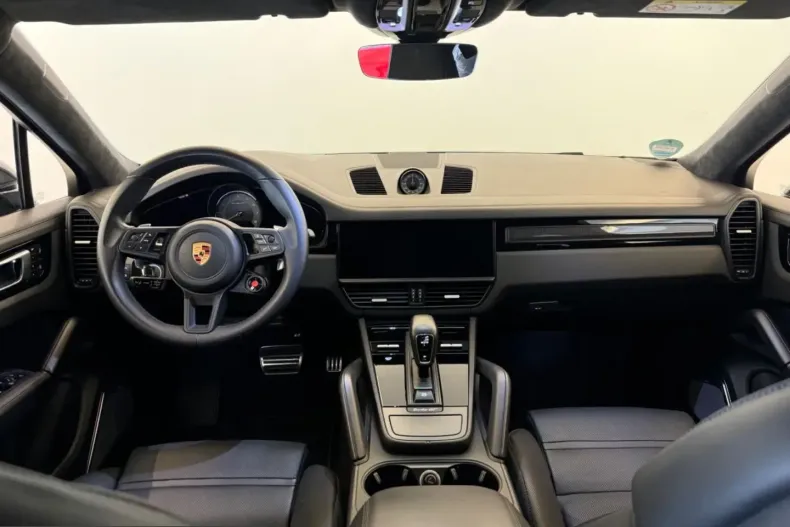 Porsche Cayenne din 2022 cu 44.728 km - oferta POR203351 - foto 9