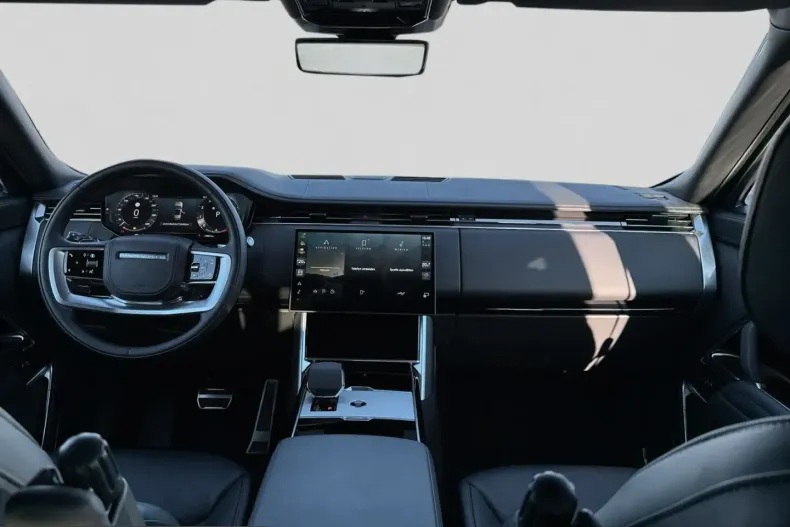 Land Rover Range Rover din 2025 cu 19.948 km - oferta LAN203353 - foto 6