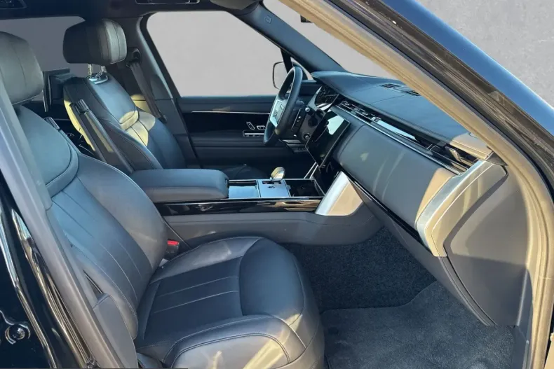 Land Rover Range Rover din 2025 cu 19.948 km - oferta LAN203353 - foto 8