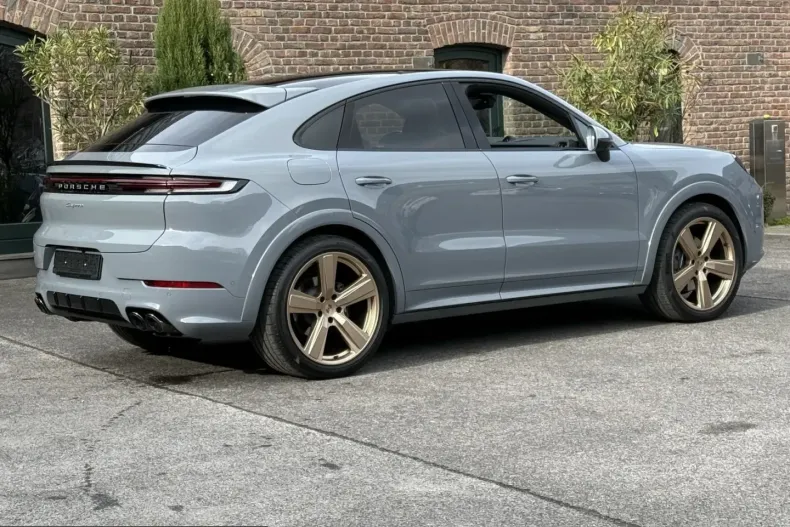 Porsche Cayenne din 2025 cu 14.980 km - oferta POR203354 - foto 17