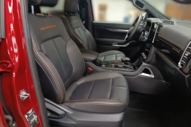 Ford Ranger din 2025 cu 10.650 km - oferta FOR203356 - foto 12