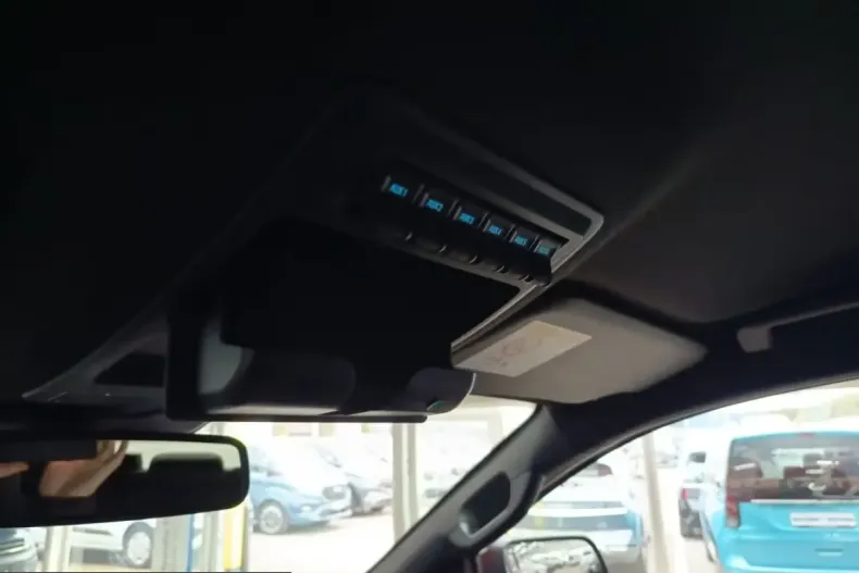 Ford Ranger din 2025 cu 10.650 km - oferta FOR203356 - foto 19