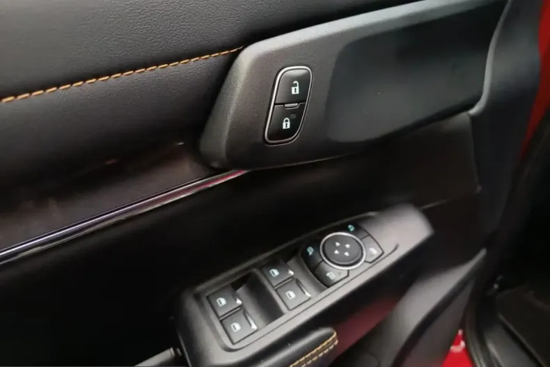 Ford Ranger din 2025 cu 10.650 km - oferta FOR203356 - foto 20