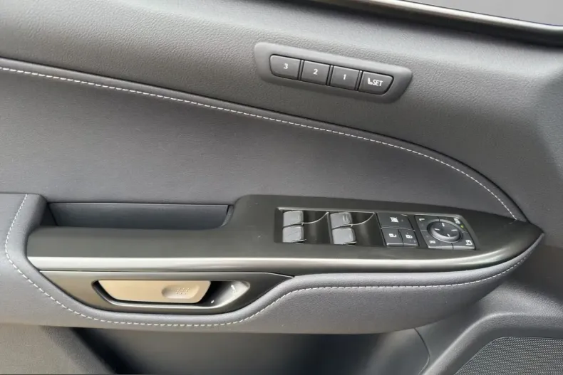 Lexus NX 450h din 2026 cu 10 km - oferta LEX203361 - foto 9