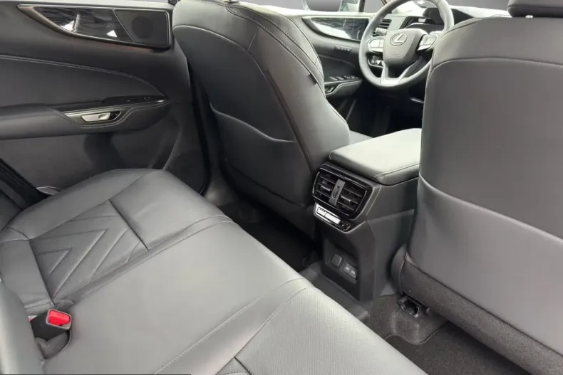 Lexus NX 450h din 2026 cu 10 km - oferta LEX203361 - foto 20