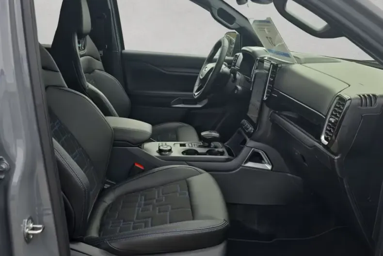 Ford Ranger din 2025 cu 10.970 km - oferta FOR203363 - foto 12