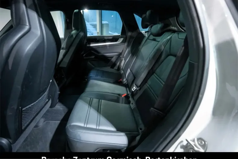 Porsche Cayenne din 2024 cu 22.450 km - oferta POR203365 - foto 11