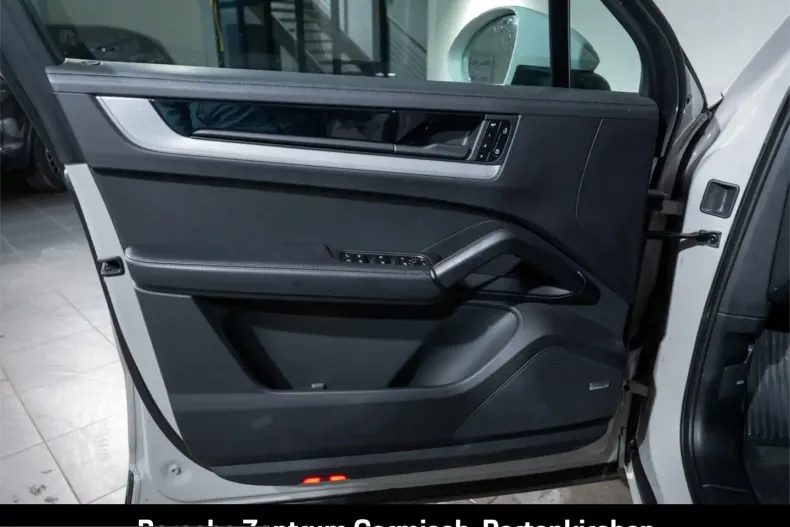 Porsche Cayenne din 2024 cu 22.450 km - oferta POR203365 - foto 13