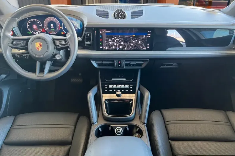 Porsche Cayenne din 2024 cu 6.200 km - oferta POR203368 - foto 7