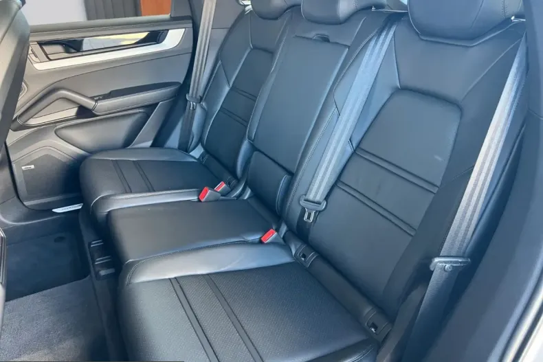 Porsche Cayenne din 2024 cu 6.200 km - oferta POR203368 - foto 14