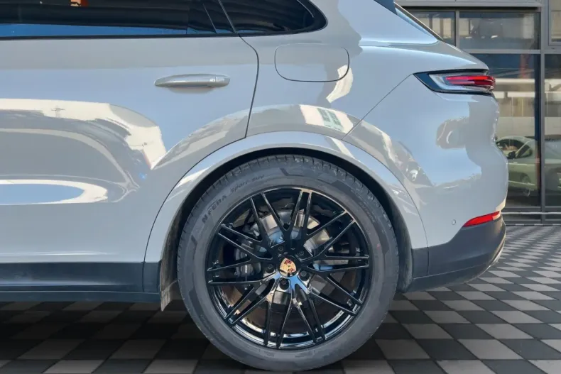 Porsche Cayenne din 2024 cu 6.200 km - oferta POR203368 - foto 24