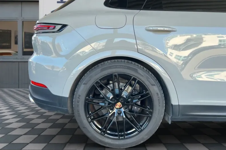 Porsche Cayenne din 2024 cu 6.200 km - oferta POR203368 - foto 25