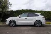 Porsche Cayenne din 2024 cu 23.364 km - oferta POR203369 - foto 2