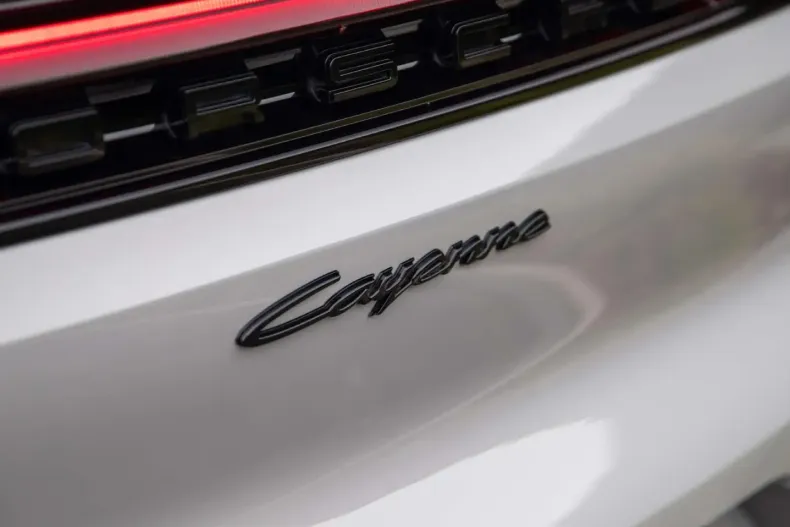 Porsche Cayenne din 2024 cu 23.364 km - oferta POR203369 - foto 28