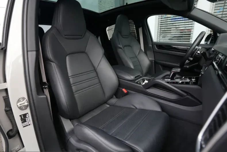 Porsche Cayenne din 2023 cu 34.000 km - oferta POR203372 - foto 25