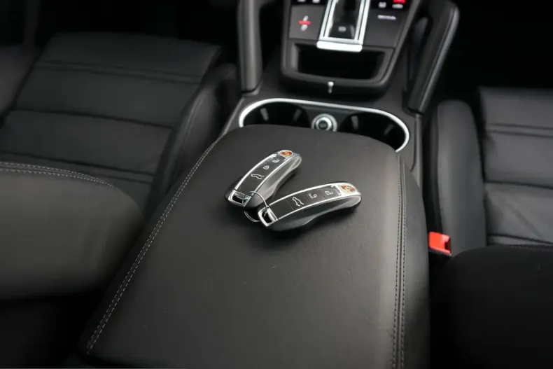 Porsche Cayenne din 2023 cu 34.000 km - oferta POR203372 - foto 29