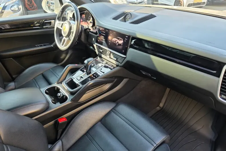 Porsche Cayenne din 2021 cu 69.500 km - oferta POR203374 - foto 40