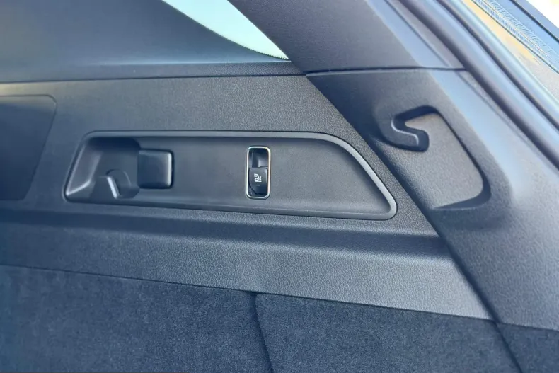 Mercedes-Benz GLE 450 (Clasa GLE) din 2025 cu 8.513 km - oferta MER203379 - foto 39