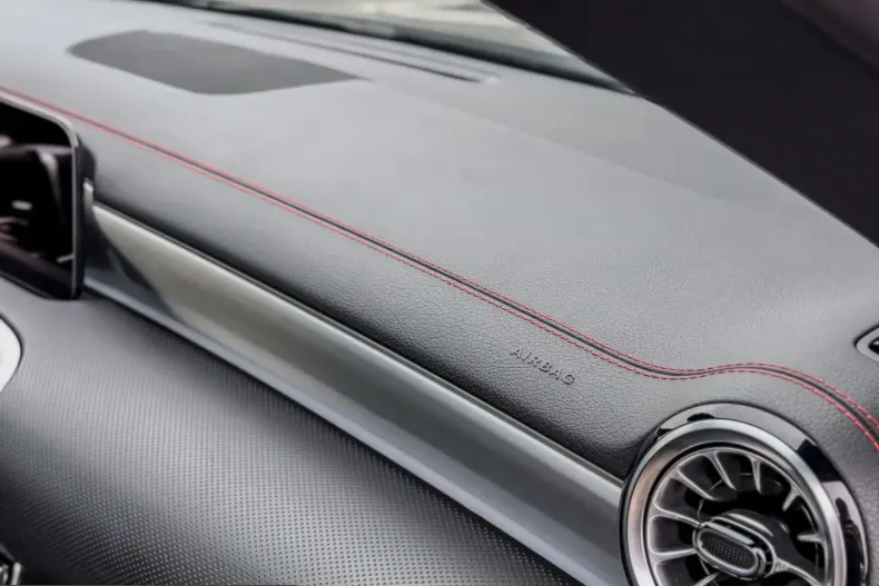 Mercedes-Benz CLA 250 (Clasa CLA) din 2026 cu 49.728 km - oferta MER203380 - foto 31