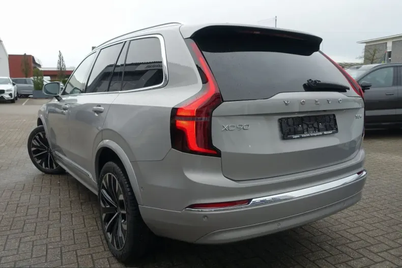 Volvo XC90 din 2025 cu 13.600 km - oferta VOL203384 - foto 4