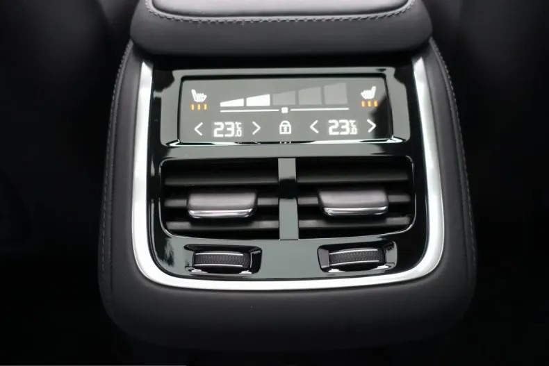 Volvo XC90 din 2025 cu 13.600 km - oferta VOL203384 - foto 20