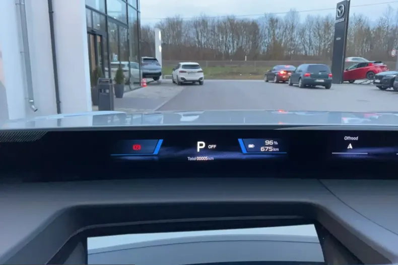 BMW iX3 (Seria X) din 2026 cu 800 km - oferta BMW203386 - foto 10