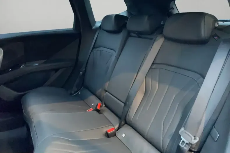 BMW iX3 (Seria X) din 2026 cu 800 km - oferta BMW203386 - foto 12