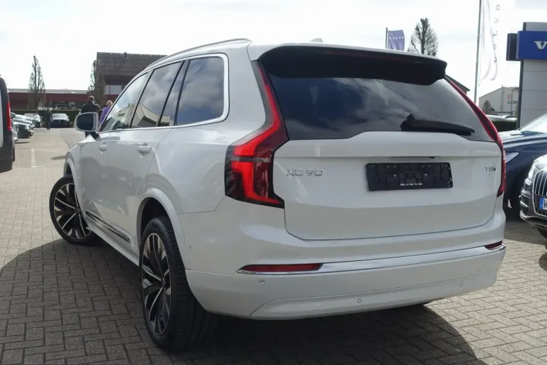 Volvo XC90 din 2025 cu 20.174 km - oferta VOL203387 - foto 4