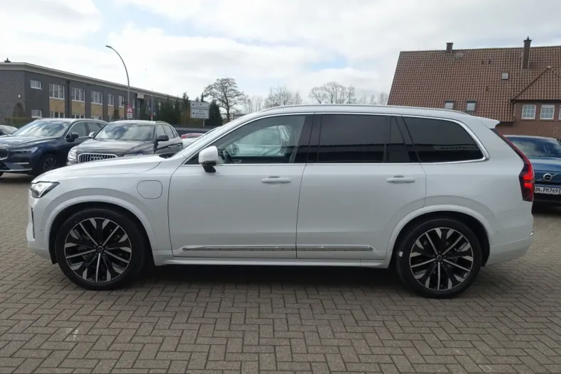 Volvo XC90 din 2025 cu 20.174 km - oferta VOL203387 - foto 8