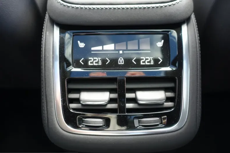 Volvo XC90 din 2025 cu 20.174 km - oferta VOL203387 - foto 16