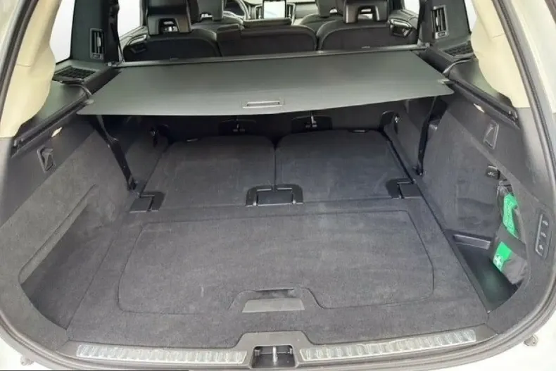 Volvo XC90 din 2025 cu 24.300 km - oferta VOL203388 - foto 10