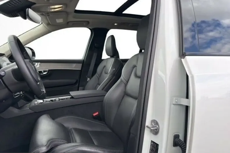 Volvo XC90 din 2025 cu 24.300 km - oferta VOL203388 - foto 13