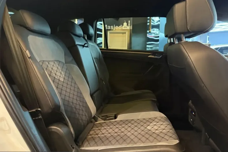 Volkswagen Tiguan Allspace din 2022 cu 59.982 km - oferta VOL203389 - foto 12